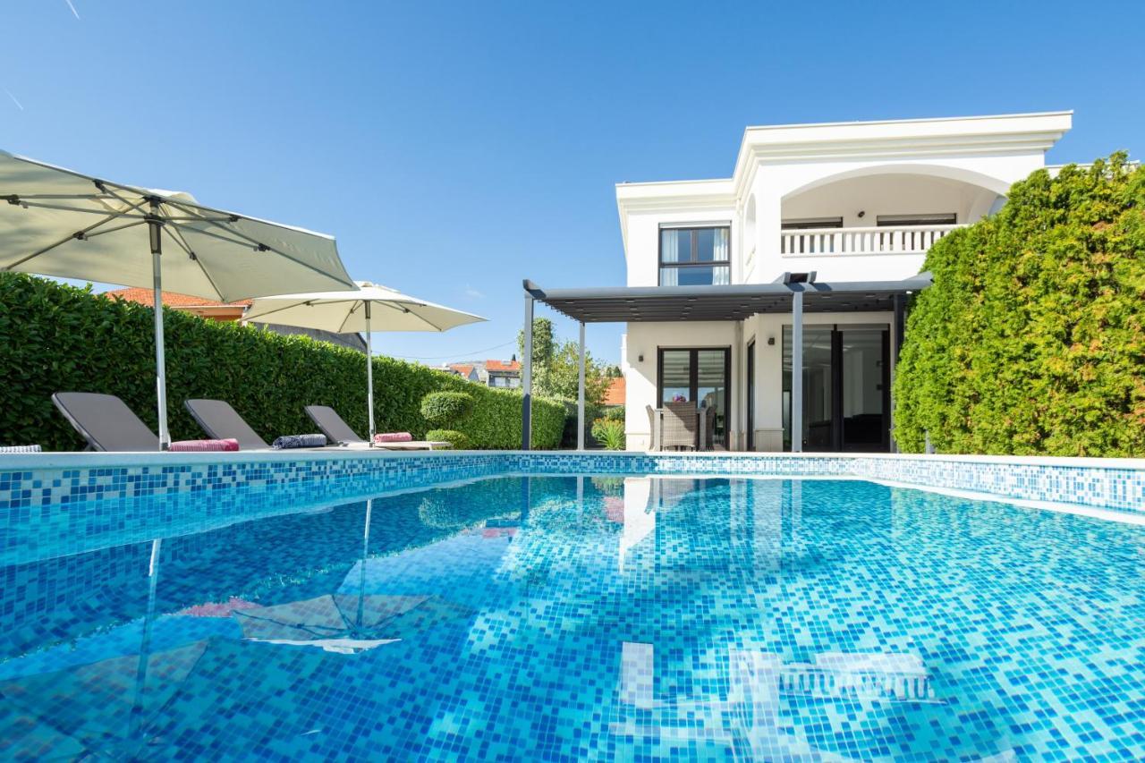 Luxury City Villa Trogir Exterior photo