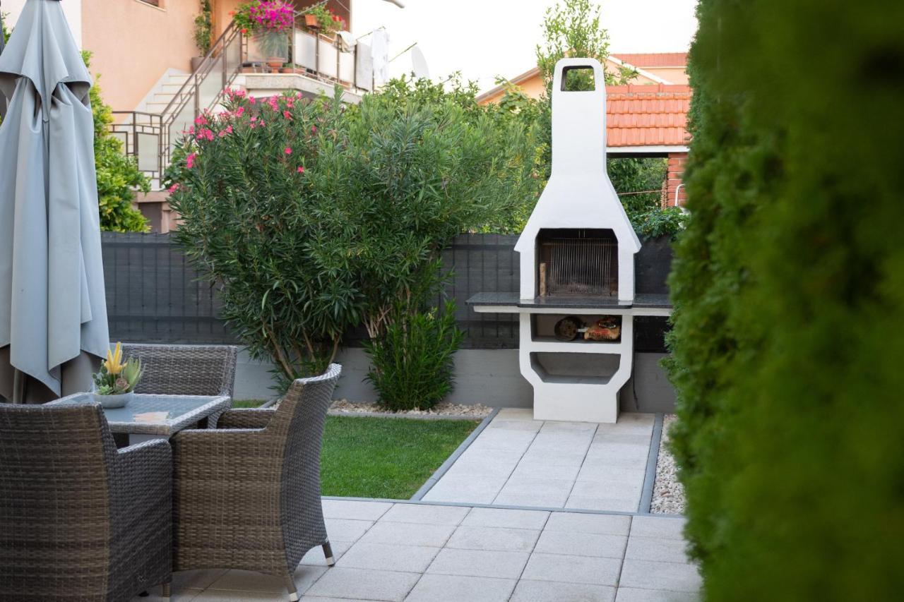 Luxury City Villa Trogir Exterior photo